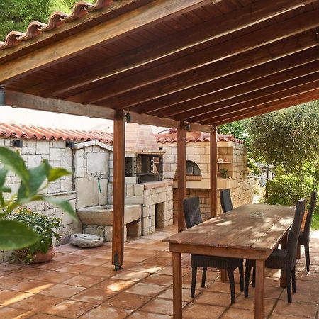 Villa Irini Patsídhes Dış mekan fotoğraf